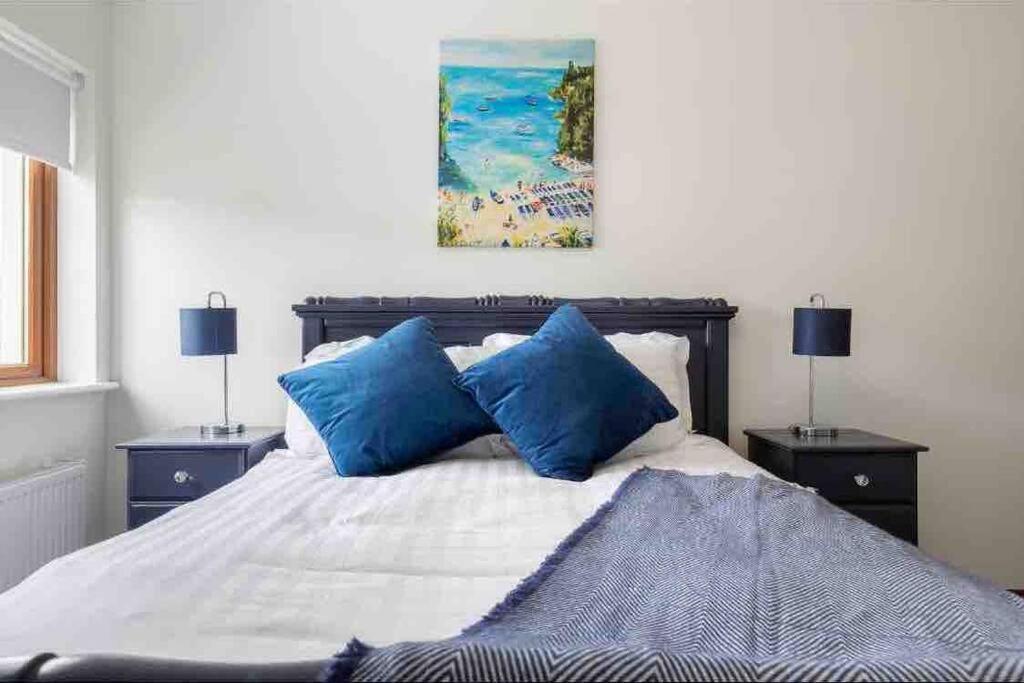Wonderful Coastal Home In Dingle Town Eksteriør billede